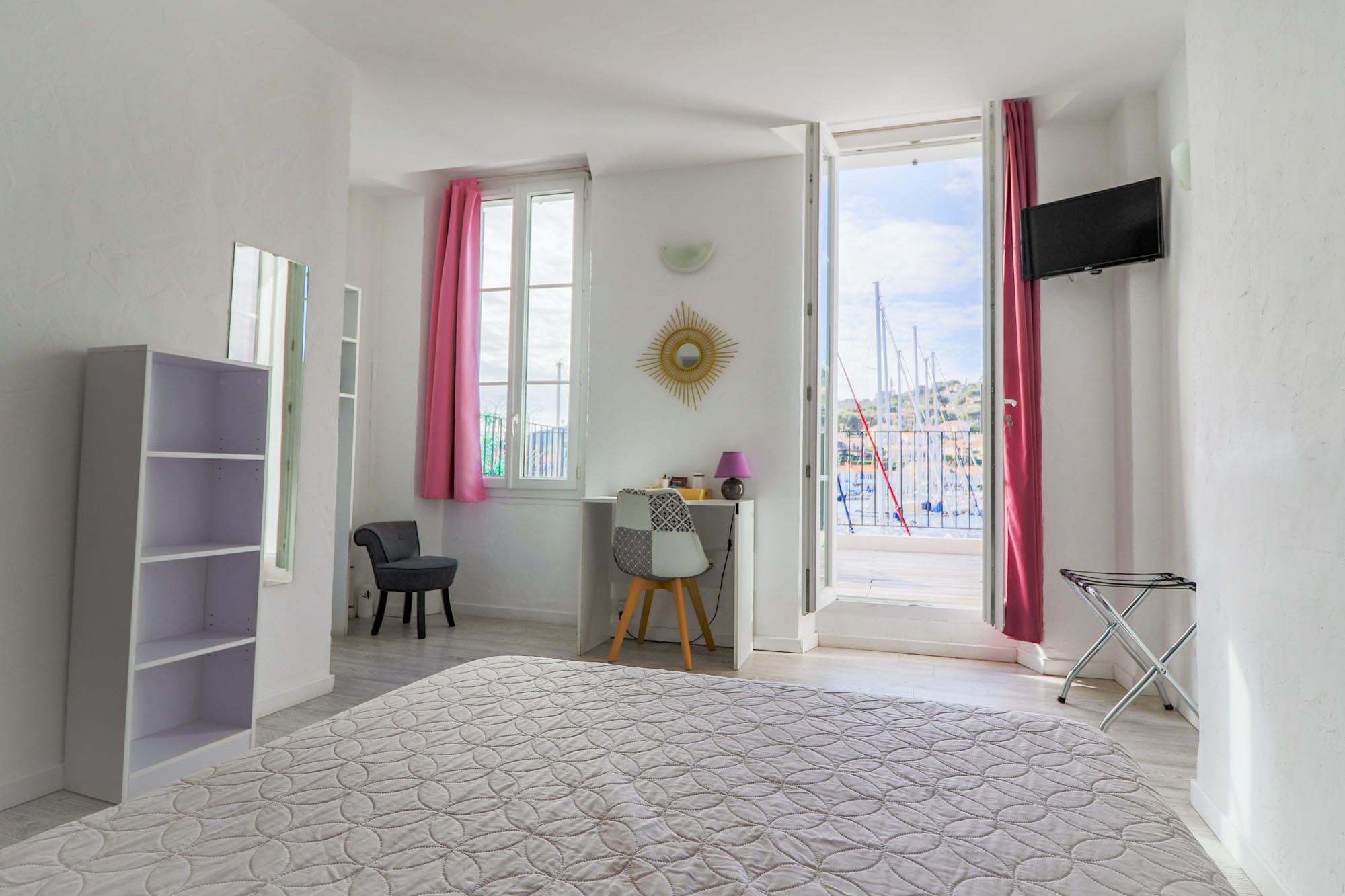 Chambre avec terrasse 3 Le-Télo-Hôtel-Port-Saint-Mandrier-Sablettes-La Seyne-Var